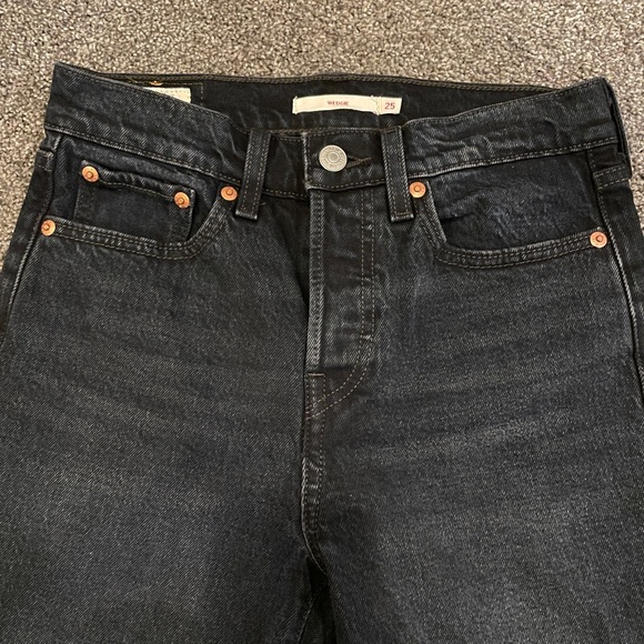 Levis Wedgie Jeans - Picture 5 of 9